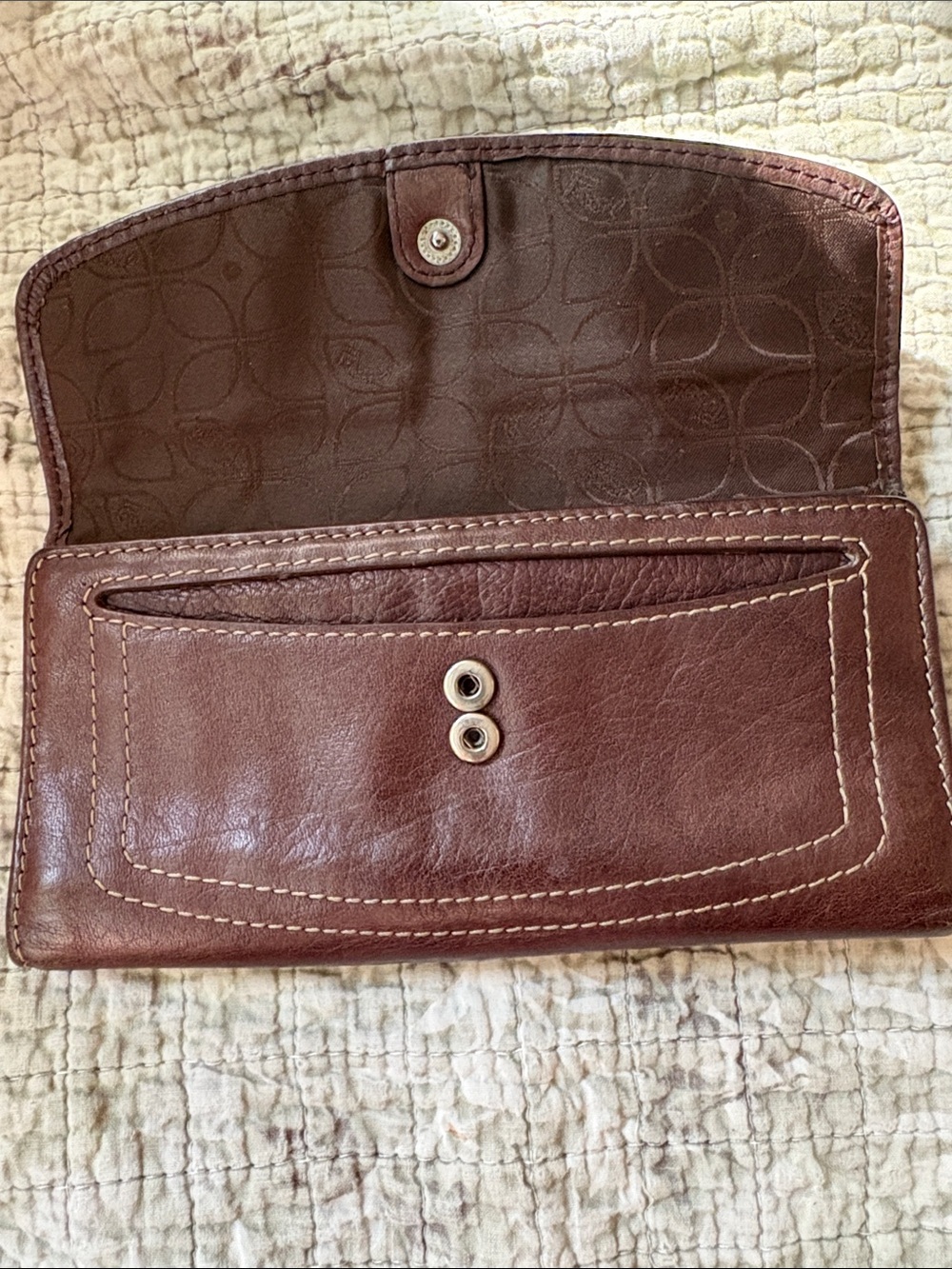 Fossil Brown Leather Flap Wallet with Stitch Detail - Picture 2 of 7